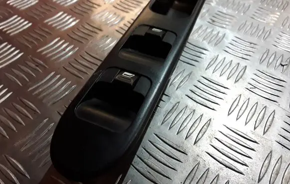 Peugeot 307 Electric window control switch PA6615FV