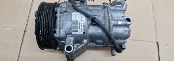 Renault Captur II Air conditioning (A/C) compressor (pump) 926002888R