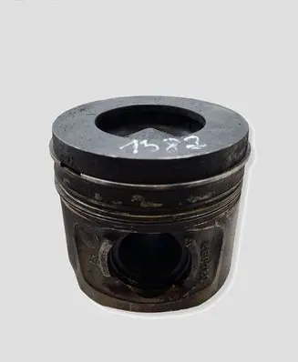 BMW 3 E90 E91 Piston N47