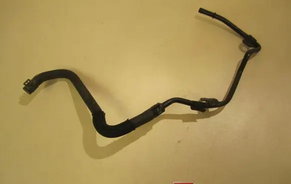 Volkswagen PASSAT B7 Engine coolant pipe/hose 5K0121070C