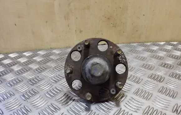 Honda Civic Rear wheel hub