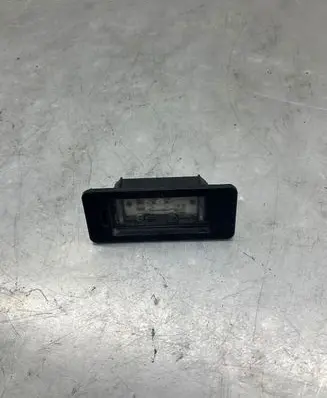 BMW 5 G30 G31 Number plate light 7410302