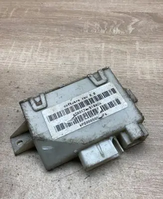 Chrysler Voyager Door control unit/module P04686686AF
