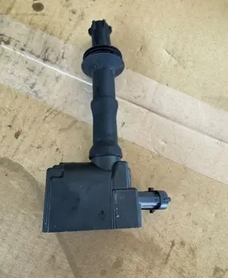 High voltage ignition coil