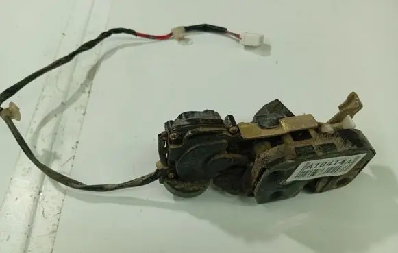 Mazda Premacy Rear door lock 