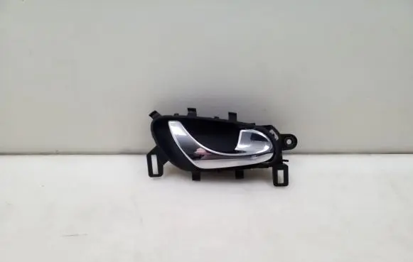 Nissan Qashqai Front door interior handle 806704EA0A
