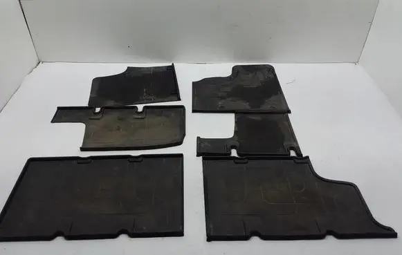 Renault Trafic III (X82) Car floor mat set 8201409823