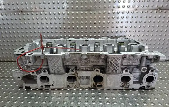 Peugeot 207 Engine head S27635698 9655911480