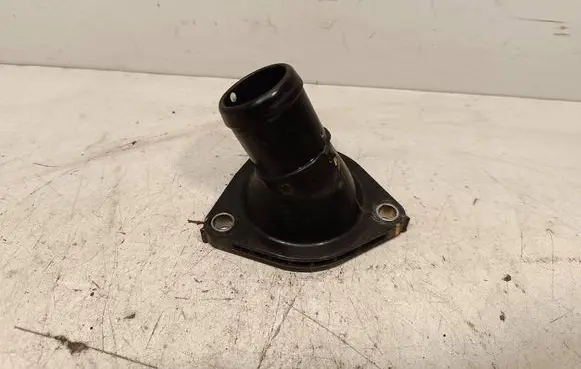 KIA Sorento Thermostat housing 