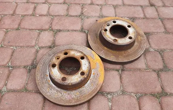 Renault Master III Rear brake disc 21TYS