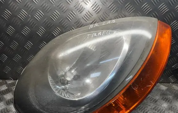 Renault Trafic II (X83) Headlight/headlamp 8200007030 89009075 91166121