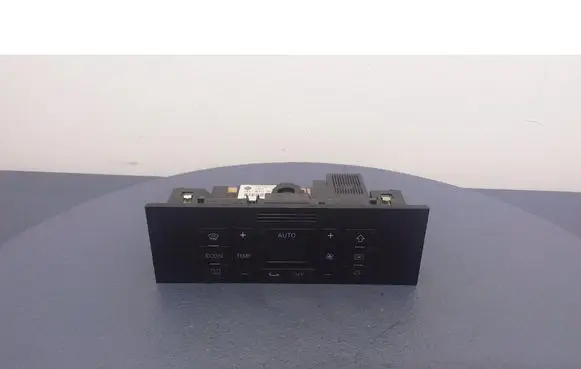 Audi A2 Climate control unit 8Z0820043