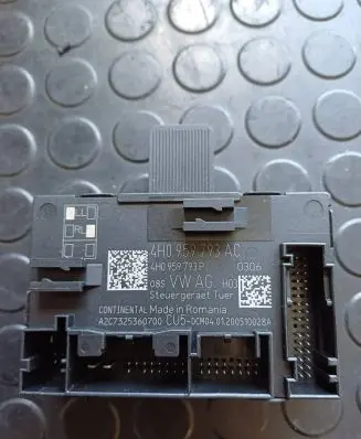 Porsche Macan (95B) Door control unit/module 4H0959793AC 4H0959793P A2C7325360700