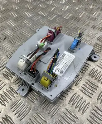 Mercedes-Benz GLC C253 Comfort/convenience module A2059006330 A2059013904 DK01077278