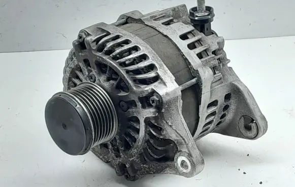 Subaru XV I Generator/alternator 23700AA731
