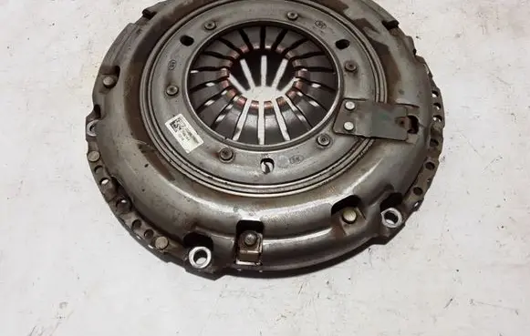 Opel Vivaro Pressure plate 302105151R