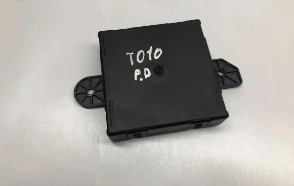 Dodge Charger Door control unit/module 68245460AB