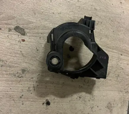 Subaru Impreza III Fog light bracket 11420912