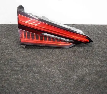 Audi A5 Tailgate rear/tail lights 8W6945093C