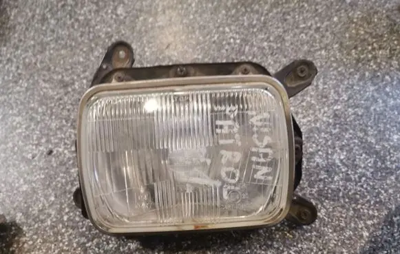 Nissan Patrol 4W60 Headlight/headlamp
