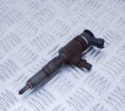 Peugeot 206 Fuel injector 7862800445110135