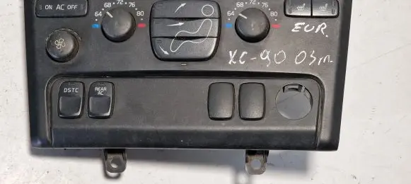 Volvo XC90 Climate control unit 8682735 M811AE00020