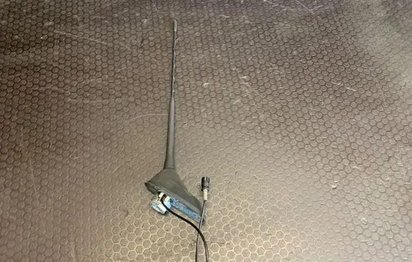 Peugeot 5008 Aerial GPS antenna 920204101