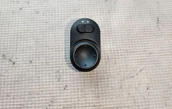 Opel Zafira A Wing mirror switch 09226861
