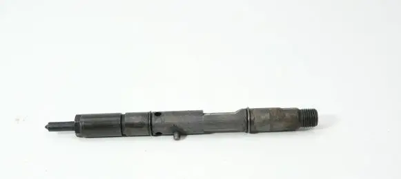 Audi A6 S6 C5 4B Fuel injector 059130201G