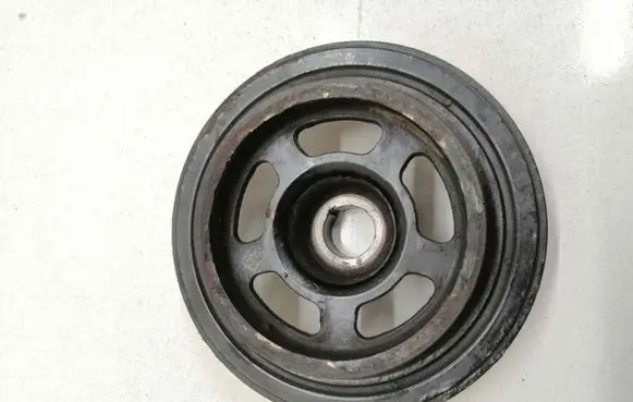 Mercedes-Benz E W211 Crankshaft pulley A6110301703