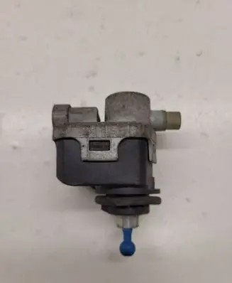 Nissan Almera N16 Headlight level adjustment motor 00787808