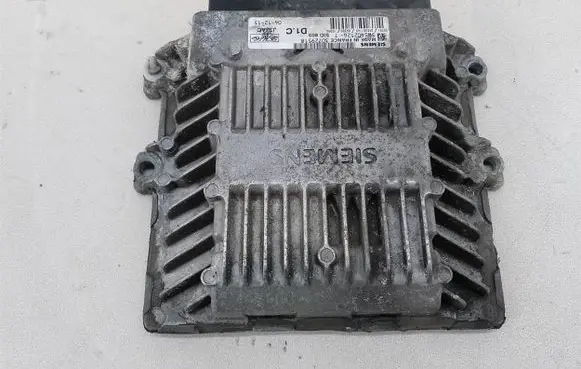 Volvo V50 Engine control unit/module ECU 30729518