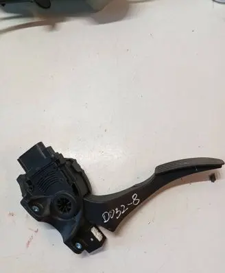 Volvo XC60 Accelerator throttle pedal 31329060