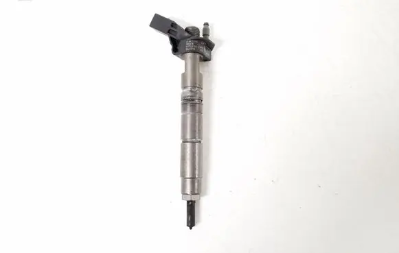 Mercedes-Benz ML W164 Fuel injector A6420701187