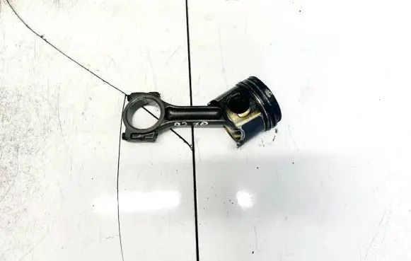 Renault Scenic I Piston with connecting rod