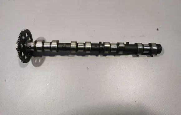 Toyota Avensis T270 Camshaft 