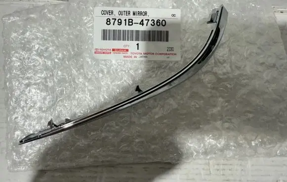 Toyota Prius Prime Plastic wing mirror trim cover 8791B47360