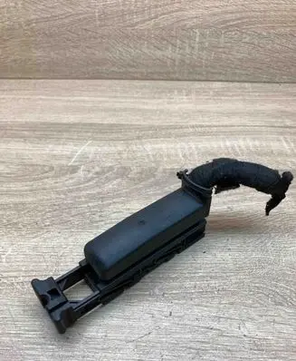 Volkswagen Golf III Plug wire 1H0906373A