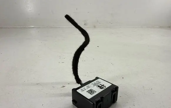 Alfa Romeo Stelvio Aerial antenna amplifier 0050543806 30100464 192067601