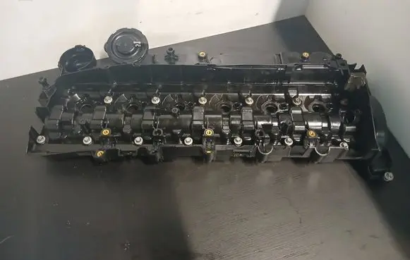 BMW 5 F10 F11 Rocker cam cover 7800309