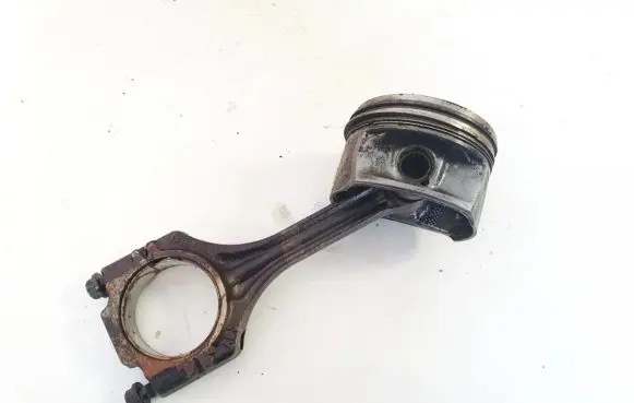 Volkswagen Golf V Piston with connecting rod 036l