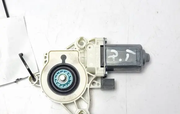 Audi A8 S8 D5 Front door window regulator motor 4K0959801