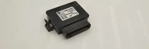 BMW 5 F10 F11 Hand brake control module 6863800 32620300A 23122010