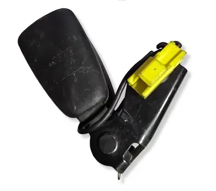 Volvo V70 Rear seatbelt buckle 30697035