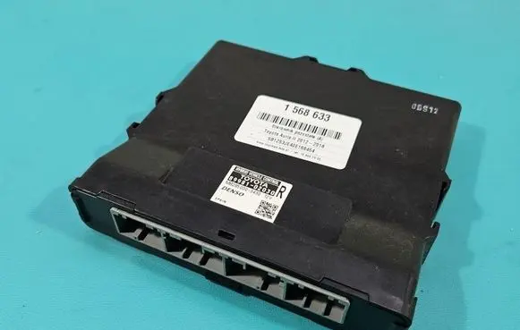 Toyota Auris E180 Central body control module 8998102030 IMPRK1568633