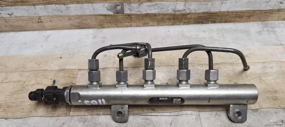 Fuel main line pipe