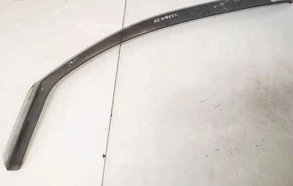 Chrysler PT Cruiser Sliding door wind deflector 