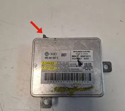 Audi Q3 8U Headlight ballast module Xenon 8K0941597C W003T20171