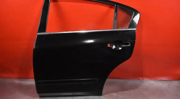 Nissan Altima Rear door