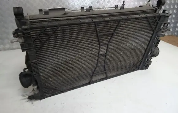 Opel Insignia A Exhaust heat shield 